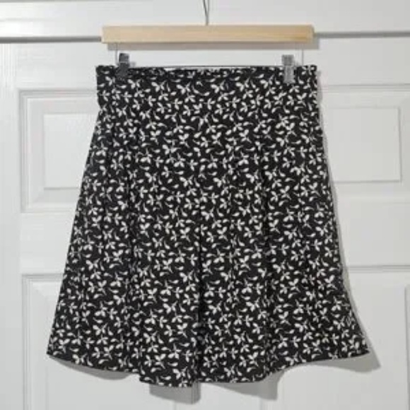 Loft Leaf Pleated Skirt small - Picture 5 of 6